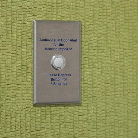 Holiday Inn Express & Suites Woodside Laguardia Airport New York City Exterior photo