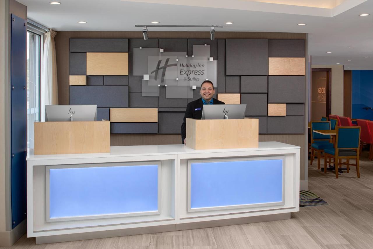 Holiday Inn Express & Suites Woodside Laguardia Airport New York City Exterior photo