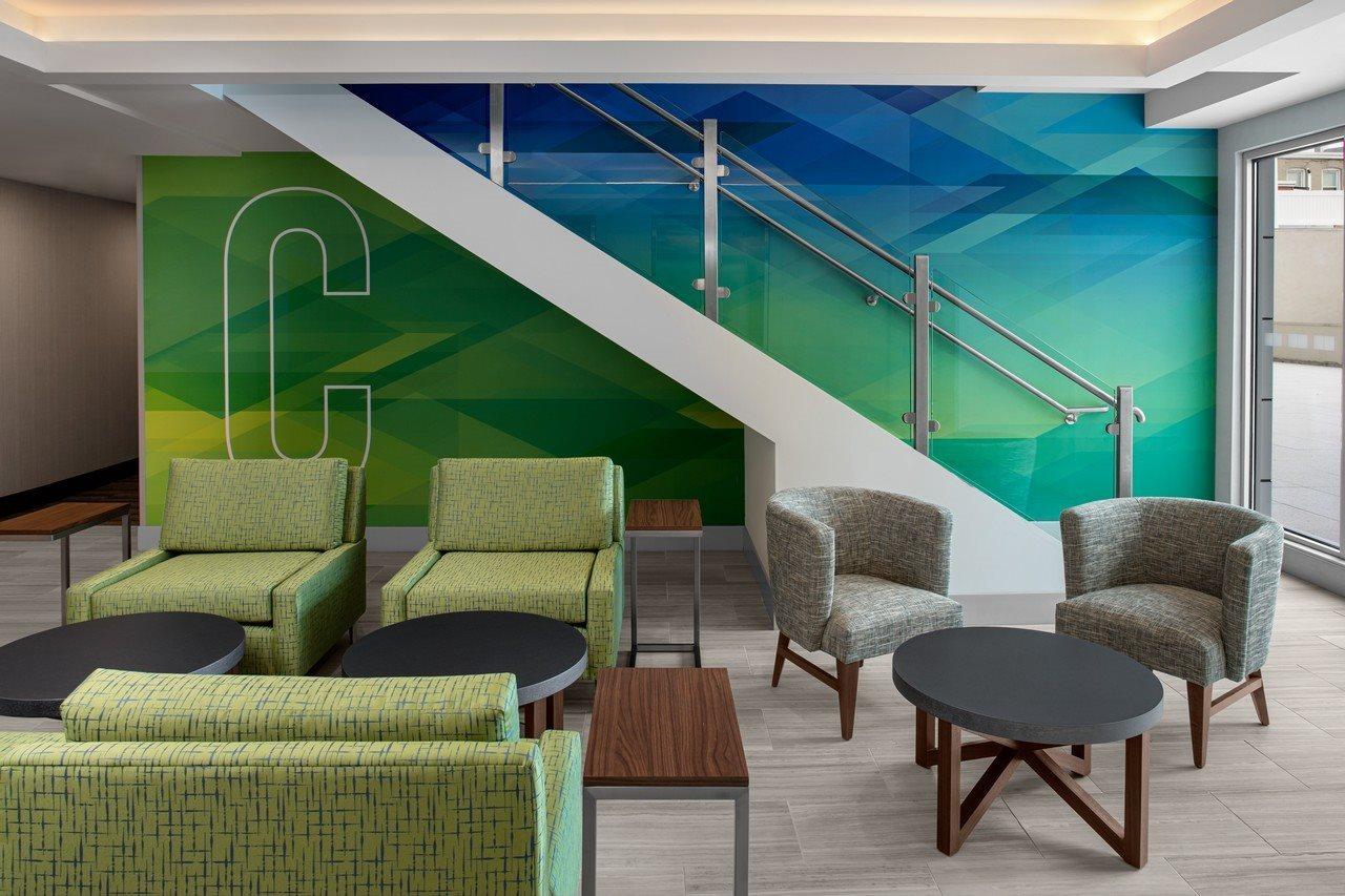Holiday Inn Express & Suites Woodside Laguardia Airport New York City Exterior photo
