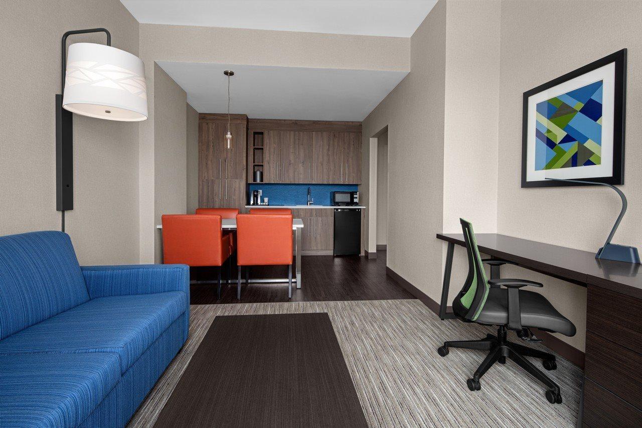 Holiday Inn Express & Suites Woodside Laguardia Airport New York City Exterior photo